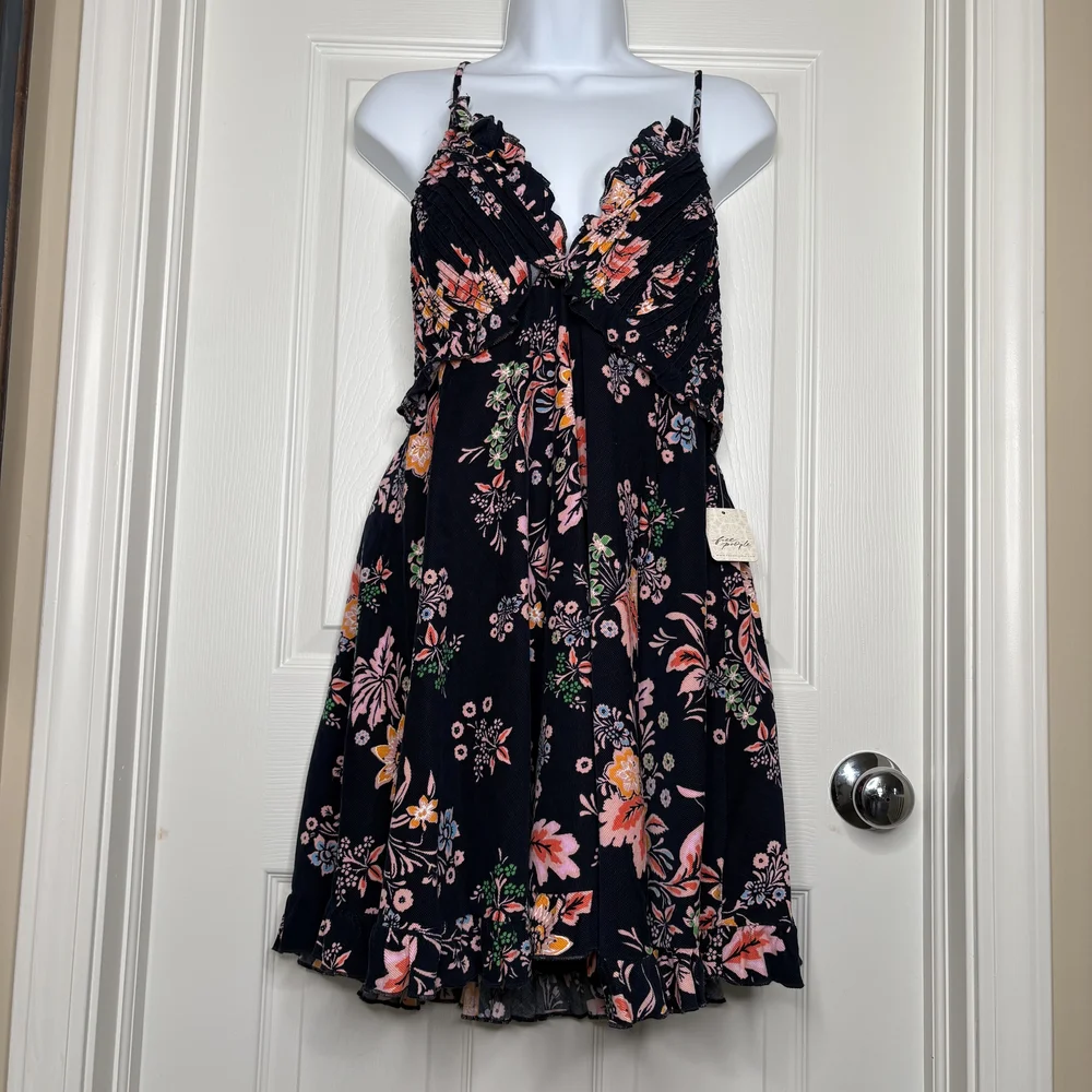 Free People NWT Looking Glass Floral Navy Mini Dress Size Medium - Picture 3 of 9
